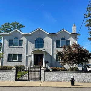 https://victory-house.us-newyorkcity.com